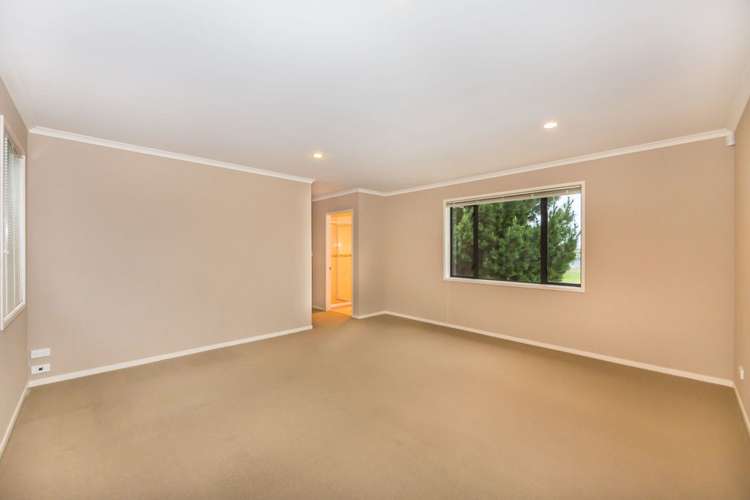 17 Lagoon View Gulf Harbour_10