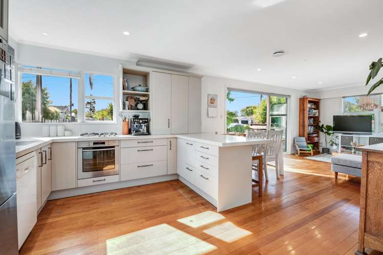 5a Melanie Place Orewa_3