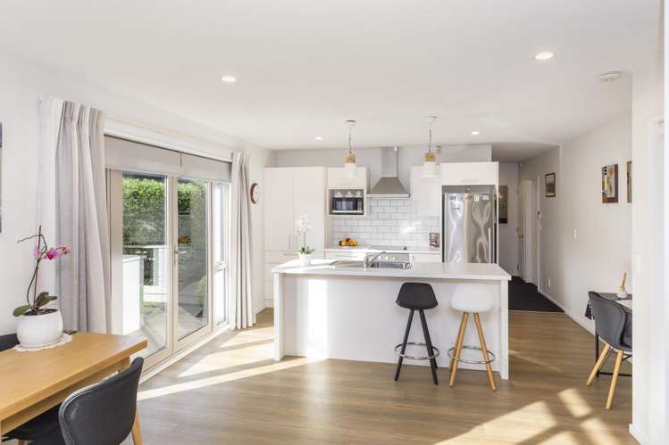 2/36 Tuckers Road Redwood_5