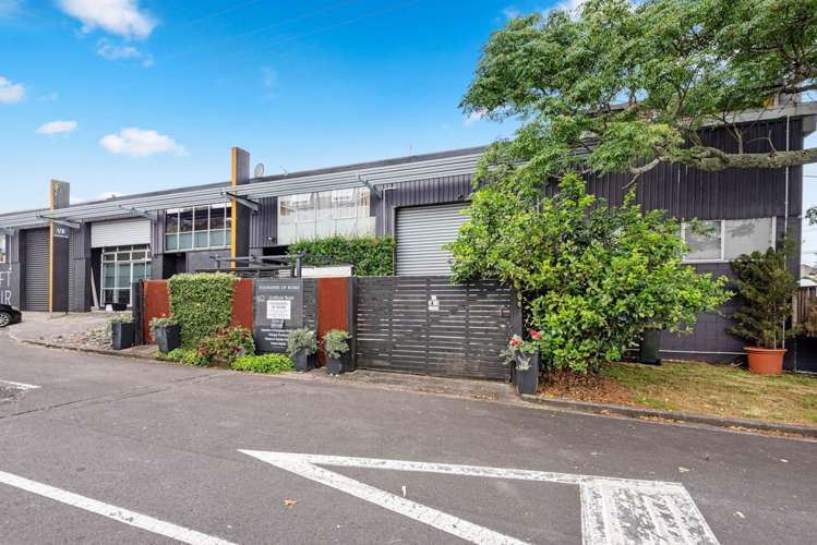 3/2 Gordon Road Morningside_3