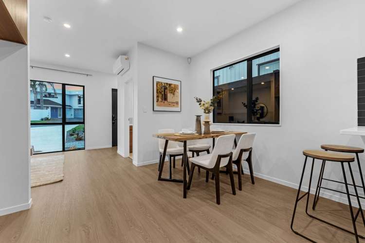 63 Highland Park Drive Botany Downs_9