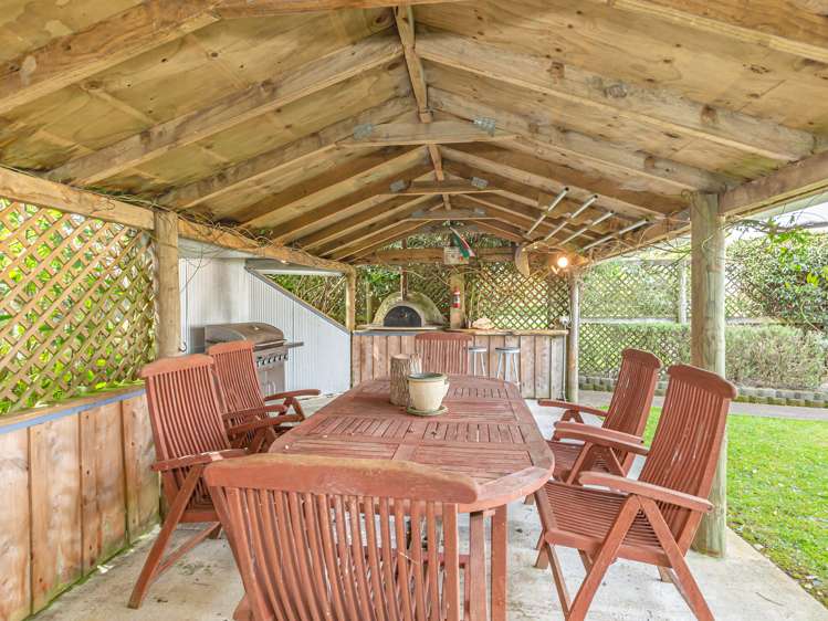 50 Painua Road Hokio Beach_12