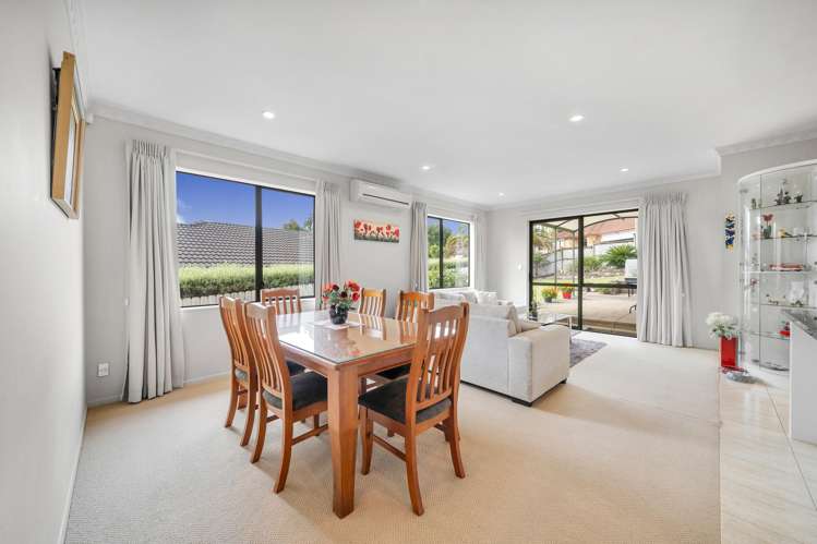 16 Leafield Crescent Henderson_24