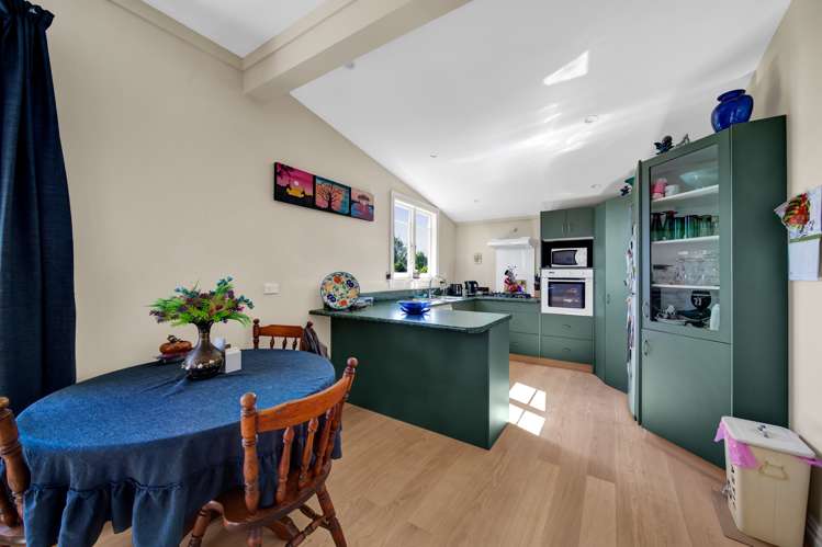 1 Mahuru Lane Okato_3