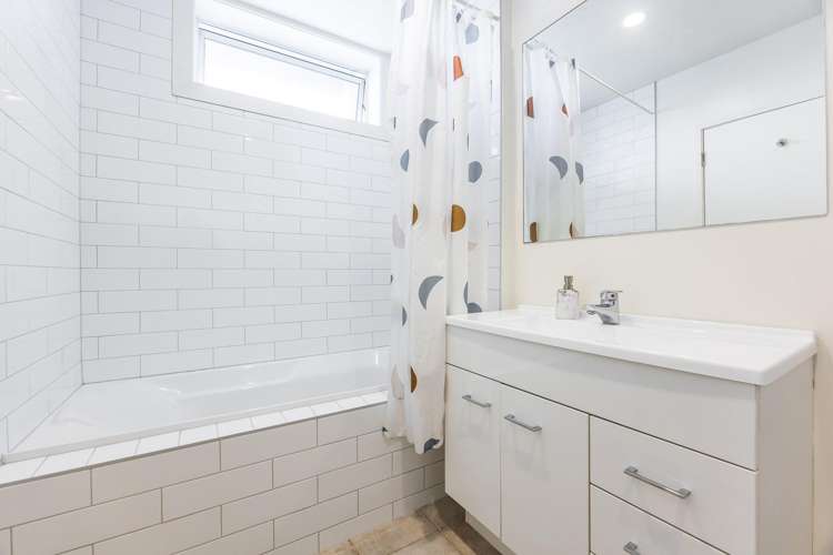 10/9 Basque Road Eden Terrace_14