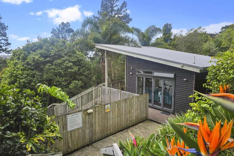 B104/525 East Coast Road Browns Bay_11