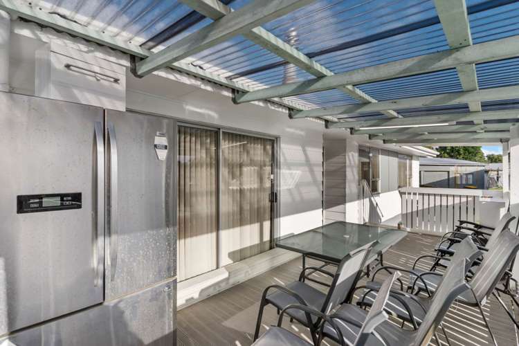 6 Iris Place Clendon Park_27