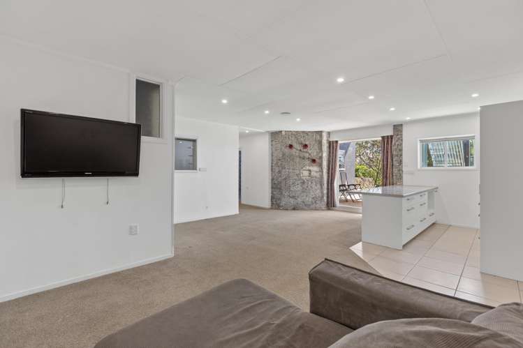 13 Cowling Road Hurdon_23