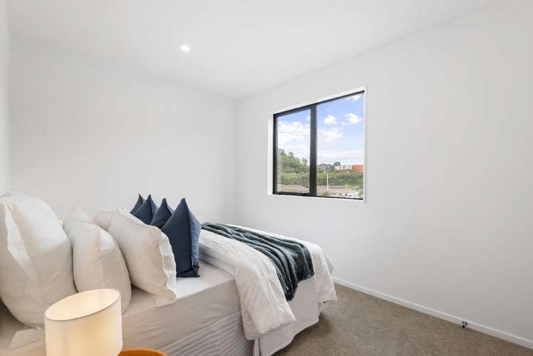 4 Te Toka a Whenua Avenue Three Kings_12