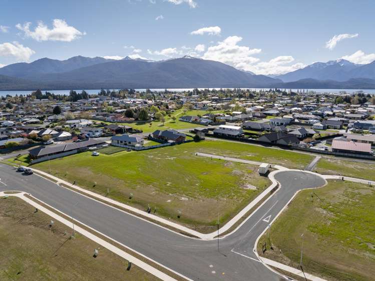 43 Govan Drive Te Anau_4