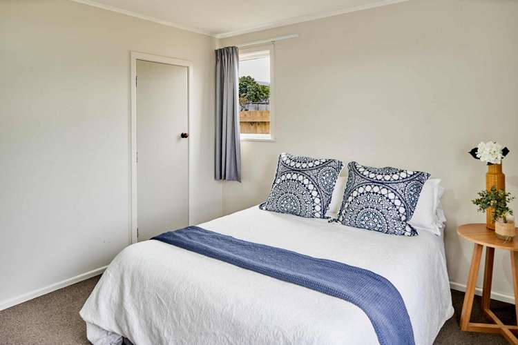 55 Westmeath Street Waitangirua_11