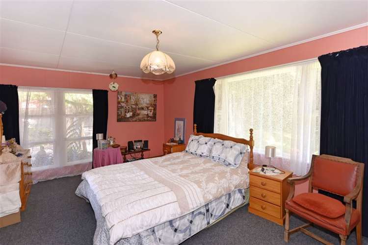 79 Eighty Eight Valley Road Wakefield_17