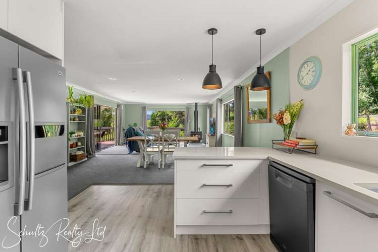 7 Windmill Lane Kaiwaka_11