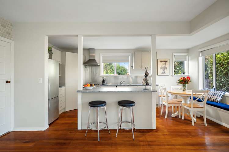 6 Wilding Street Saint Martins_5