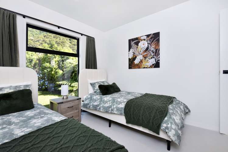 3203 Archers Road Tennyson Inlet_14