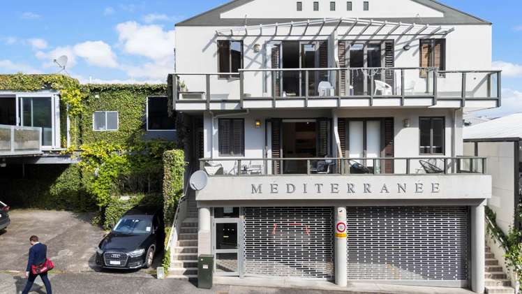 1b/10 Crummer Road Grey Lynn_16