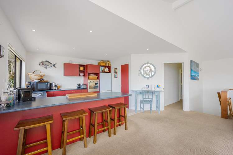 14B Alexander Road Algies Bay_35