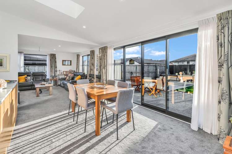 6 Blossom Lane Rolleston_11