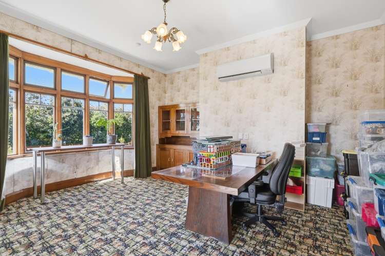 49 Roslyn Road Roslyn Bush_16