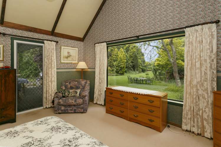 615 River Road Broadlands_11