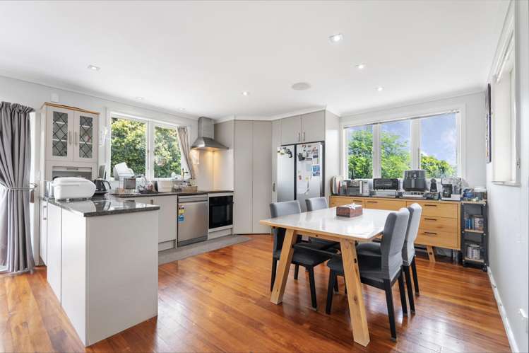 53 Bond Crescent Forrest Hill_9