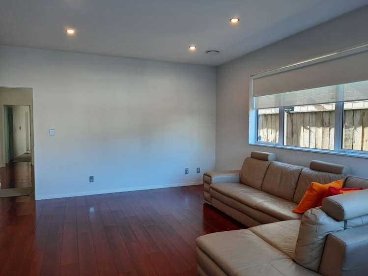 43 Springside Drive 10673_1