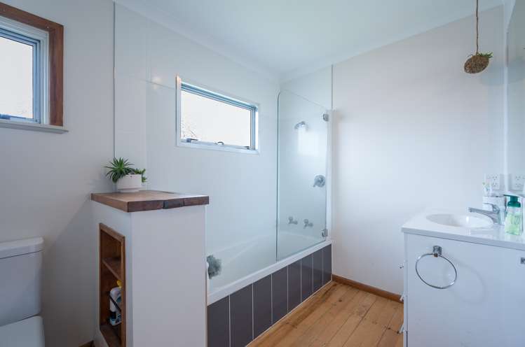 8 Dickens Street Stoke_12