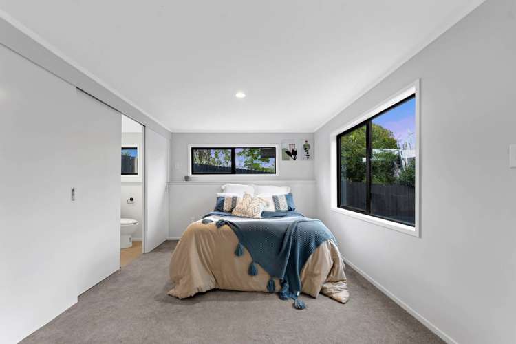 18B Glengarry Road Glen Eden_16