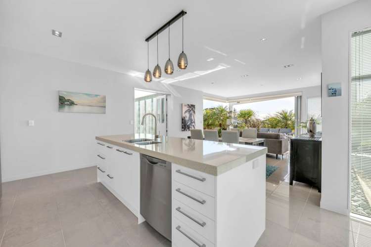 32 Intrepid Crescent Beachlands_29