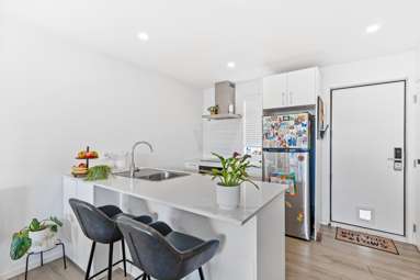 3/60 Hepburn Road_3