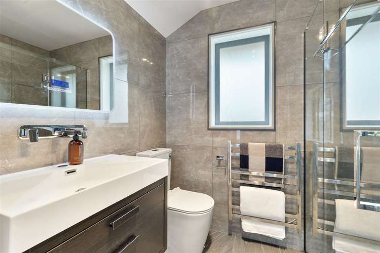 31 Bronco Drive Aidanfield_13