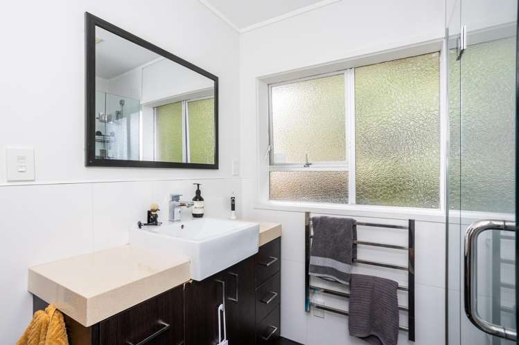 28 Wairau Avenue Avondale_9