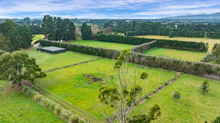 201 Larcombs Road_1