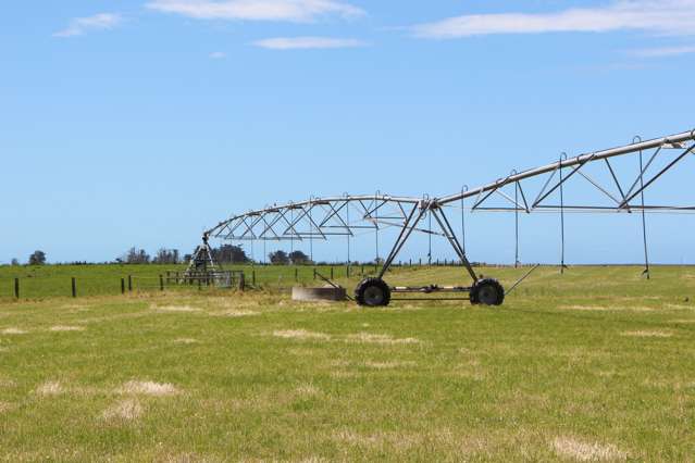 Quality Self-contained Dairy in a Great Location