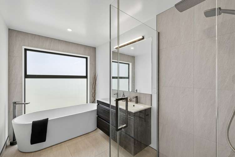 6 Round Hill Rise Cracroft_20