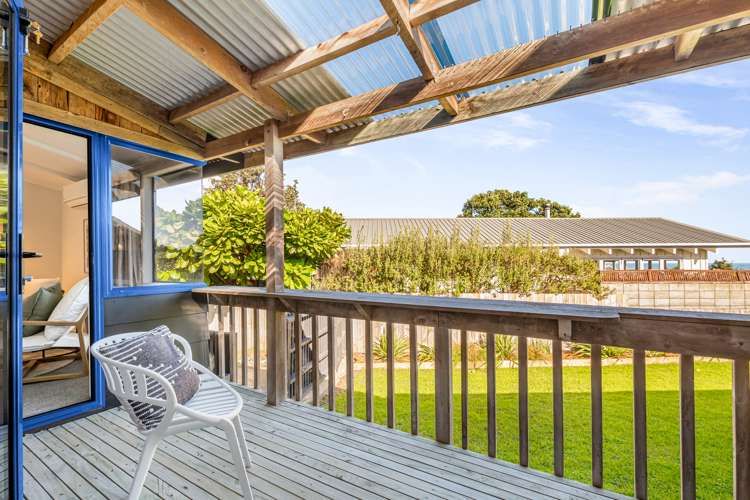 10 Edwin Mitchelson Road Muriwai_16