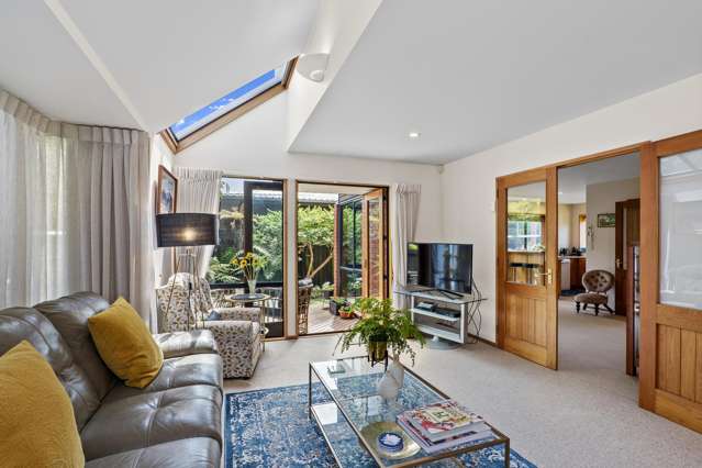 2/180 Main Road Redcliffs_1