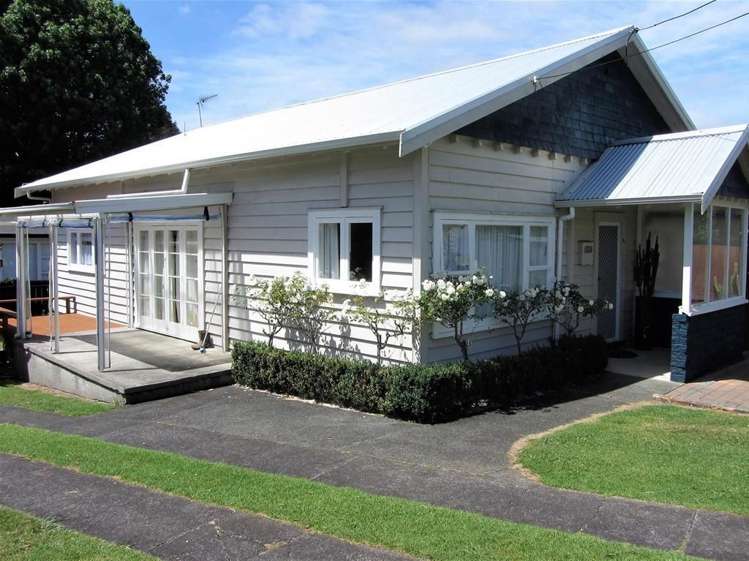 2d Youngs Road Papakura_9