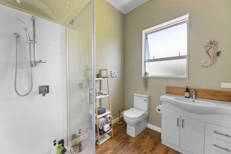 6 Burns Street Port Chalmers_15