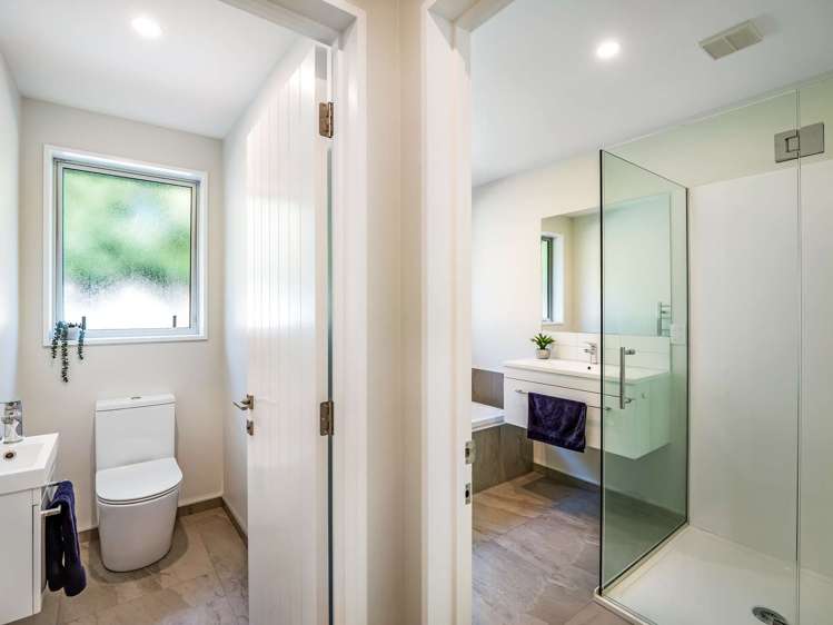 72 Sunline Avenue Lincoln_20