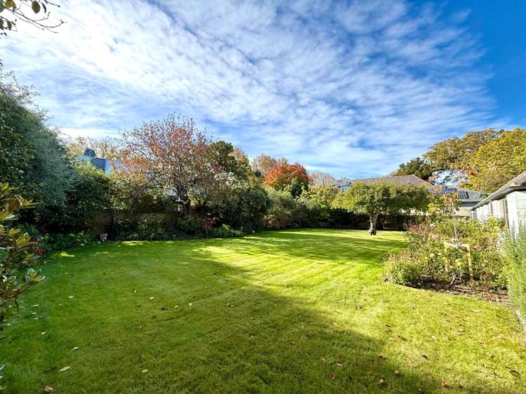  23 Helmores Lane Merivale_17