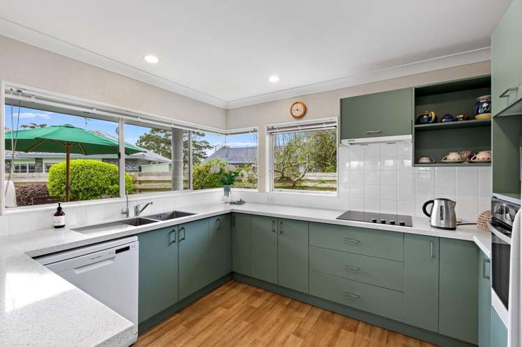 6 Settlers Grove Orewa_12