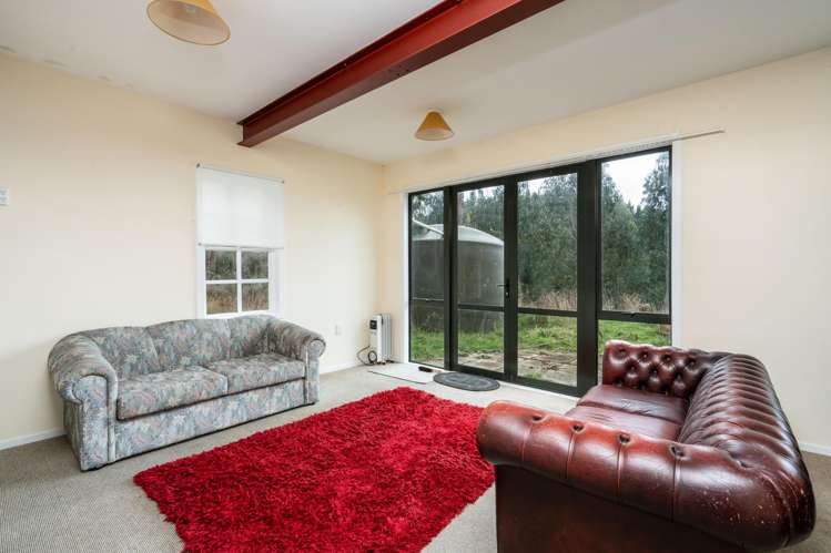 61 Coutts Gully Road Taieri Mouth_15