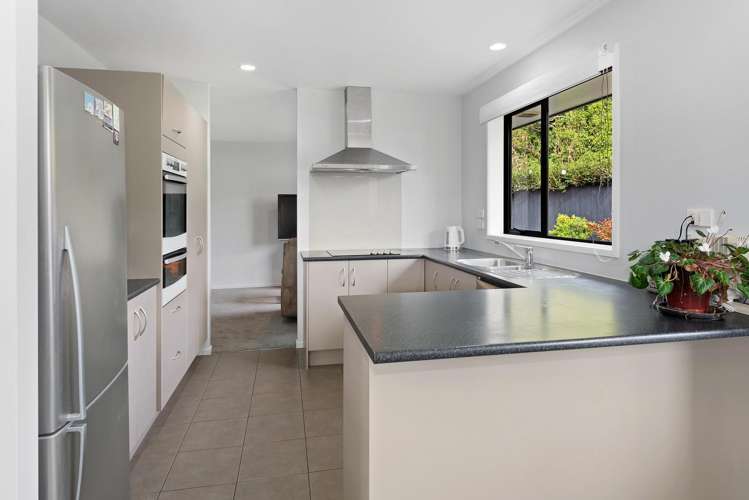 11 Mcainch Place_4