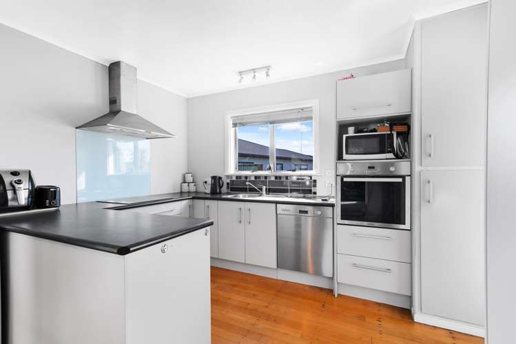 2 Valentine Street Papakura_5