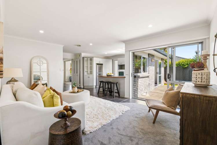 10 Erne Crescent East Tamaki_8