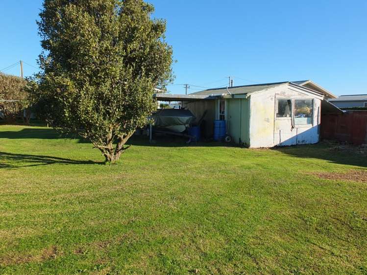 29 Edinburgh Terrace Foxton Beach_15