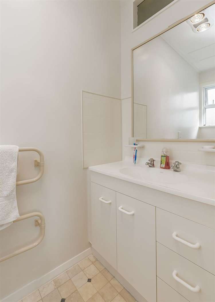 353 Main Road Tawa_9