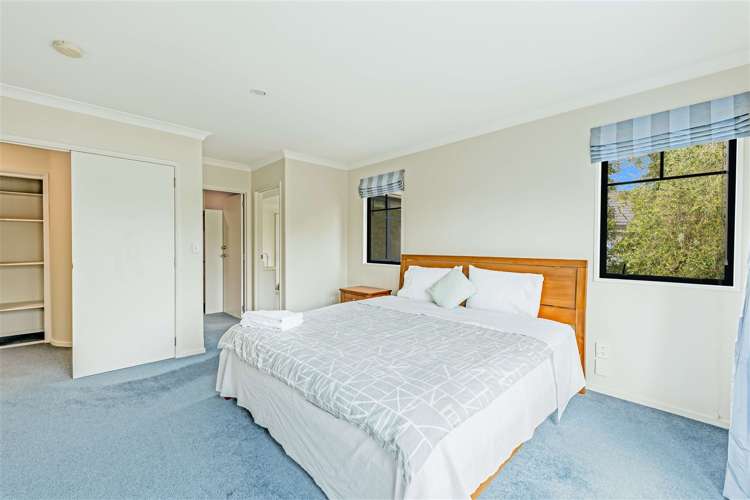 44 Chateau Drive Burnside_15