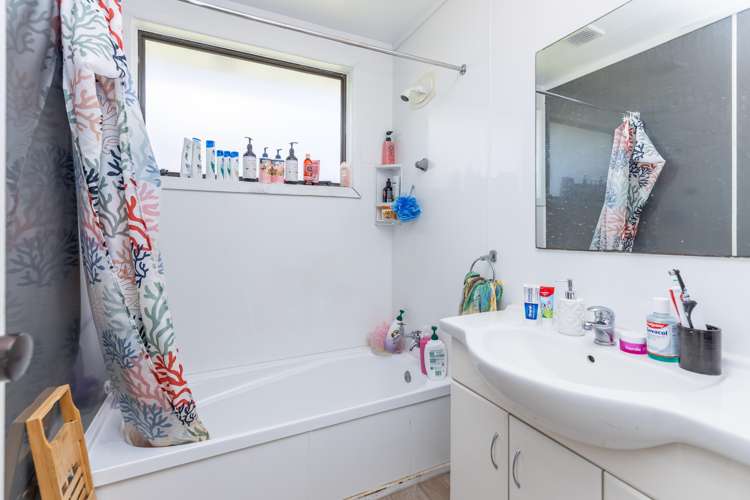 1 Byron Road Enderley_7